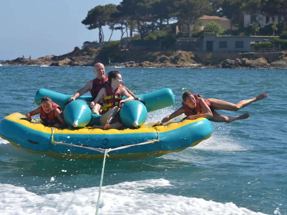 Activités nautiques en famille à Fréjus